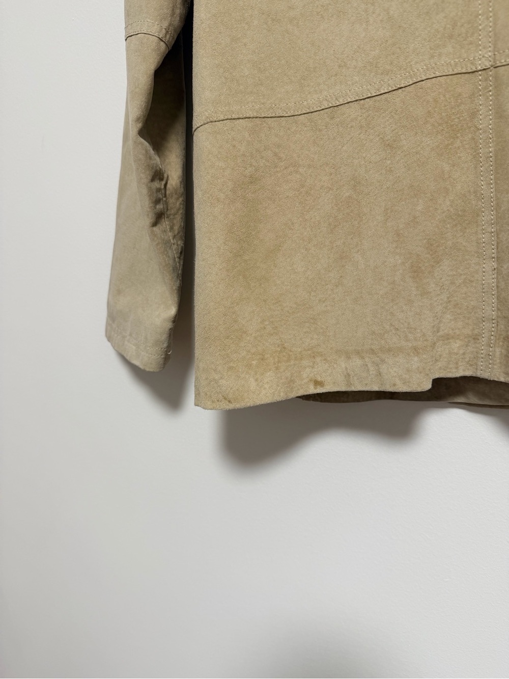 Vintage Danier Beige Suede Jacket with Gold-Tone Buttons - Picture 14 of 16